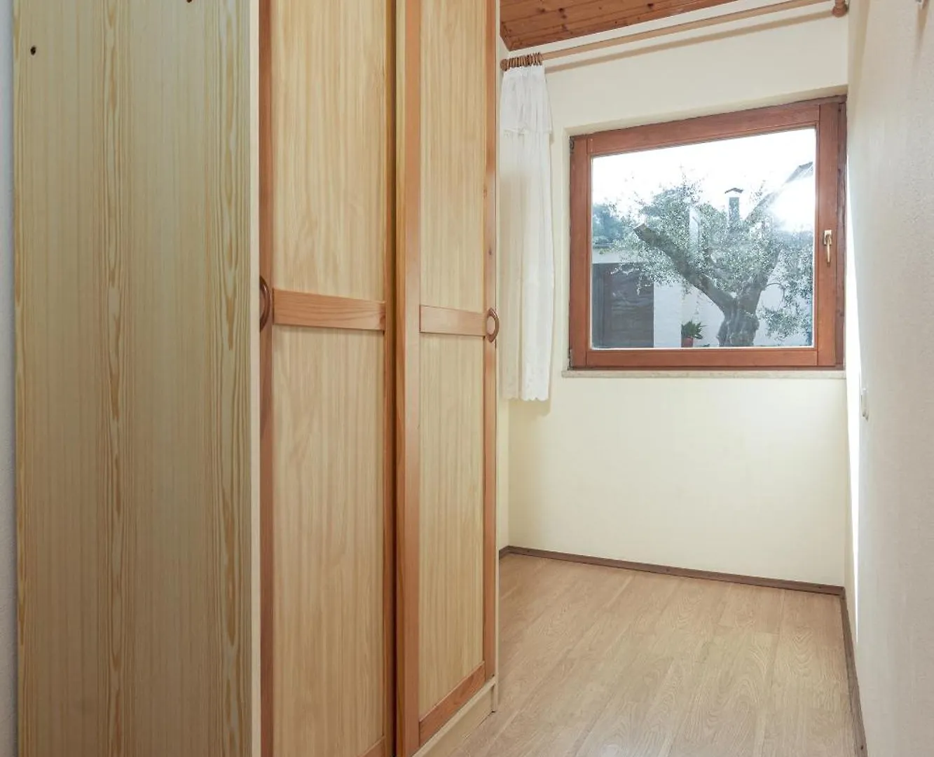 Apartments For Families With Children Banjole, Pula - 2258 Chorwacja