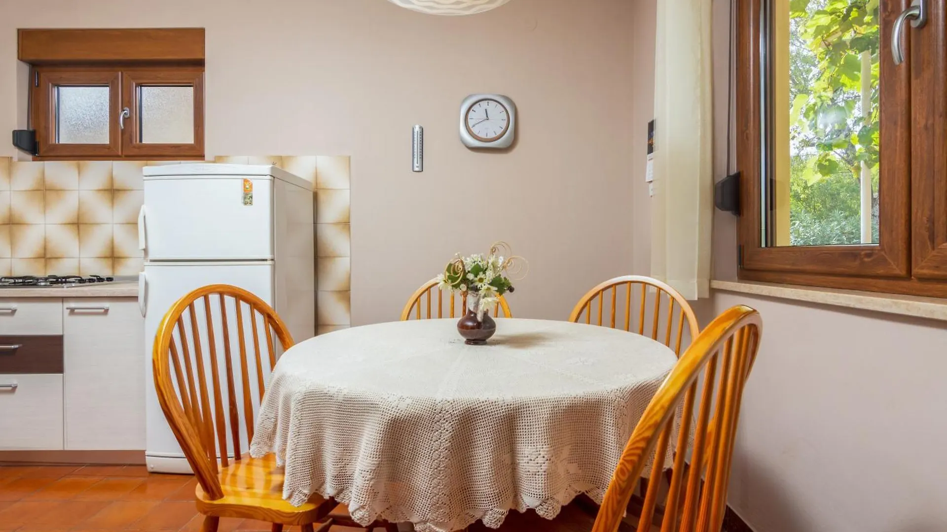Apartments For Families With Children Banjole, Pula - 2258